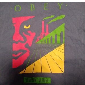 Obey tee
